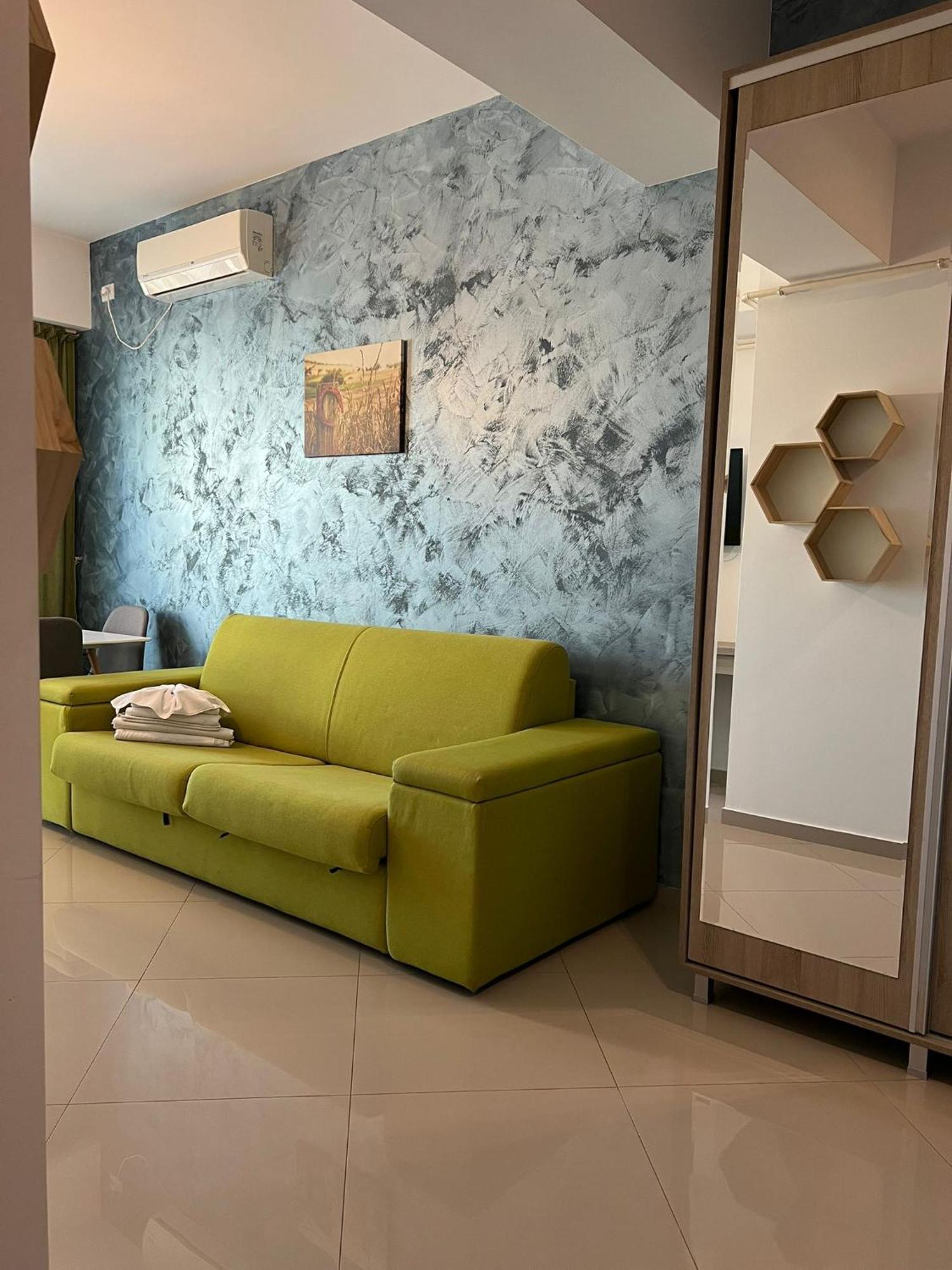 Luxury Glam Apartments Iasi At Lazar Palas Luaran gambar
